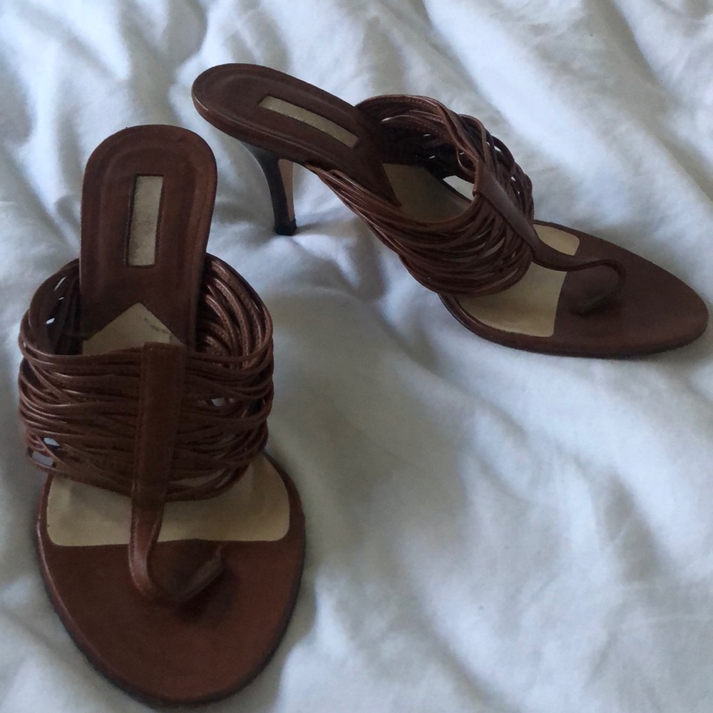✨ Michael Kors Kitten Heel sandals (size 6.5)